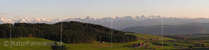 P000129: Panoramabild Abendstimmung auf der Mänziwilegg, Emmental
