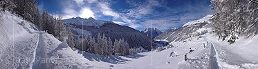 P001668: Panoramaaufnahme Frisch verschneites Bergtal im Wallis