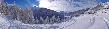 P001671: Panoramabild Neuschnee in Bergtal in den Alpen