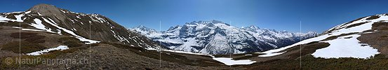 P002093: Panoramabild Frühlingstag in den Bergen