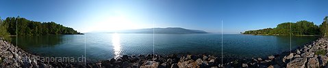 P002226: Panoramafoto Neuenburgersee