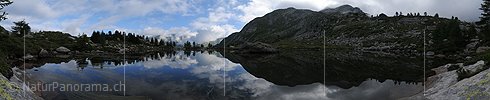 P003983: Panoramabild Spiegelung Wolkenhimmel