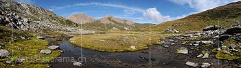 P004092: Grosspanoramabild Wasserlauf auf Hochebene