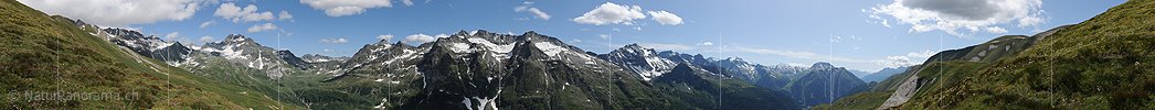 P005352: Panoramic picture the cumulus over the mountain scenery