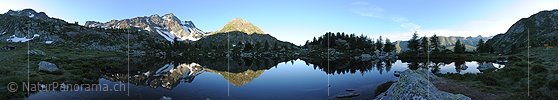 P005362: Panoramabild Morgenstimmung mit Spiegelung in Bergsee