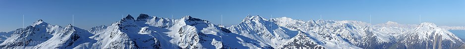 P006172: Panoramabild mit schneebedeckten Bergketten