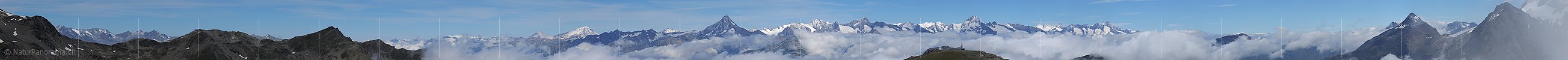P006467: Langes Panoramafoto mit Bergpanorama und Wolkenmeer