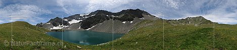 P006482: Panoramabild Liebliche Berglandschaft mit Bergsee