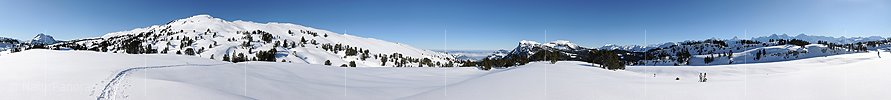 P009025: 360° Panoramic photo winter landscape in the Bernese Prealps