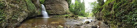 P010217: 360° Panoramabild Wasserfall in Schlucht