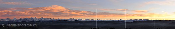 P015607: Panoramabild Abendstimmung mit gefärbten Wolken über den Berner Alpen