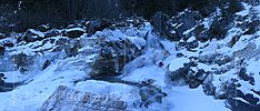 P017333: Panoramafoto Wasserfall im Winter