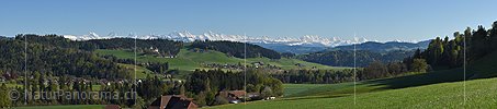 P017661c: Alpenpanorama mit Schloss vom Emmental