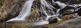 P018236: Panoramafoto Gestufter Wasserfall