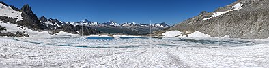 P018344: Bergpanorama Chüebodengletscher, Gletschersee und östliche Berner Alpen