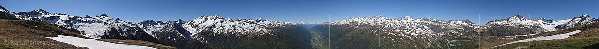 P019884a: Panoramafoto Goms, Walliser und Berner Alpen vom Gale (Oberwald)