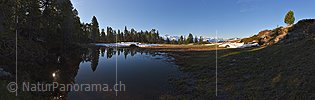 P023015: Panoramafoto Spiegelung in kleinem Bergsee
