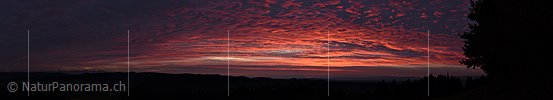 P023823: Panoramafoto Abendstimmung mit kunstvoll geformten Wolken